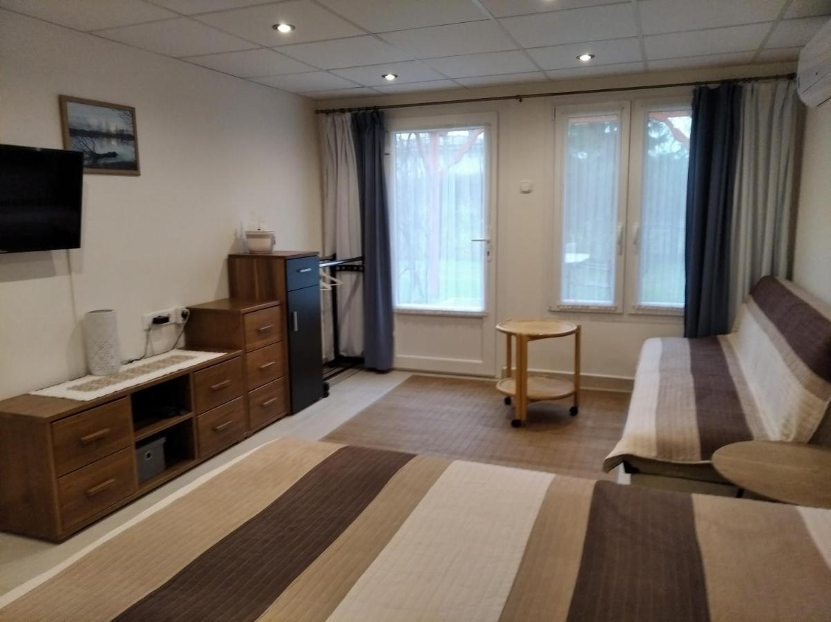Golya Vendeghaz Apartment Tiszaug ภายนอก รูปภาพ